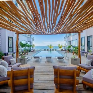 Diamante Beachfront Suites